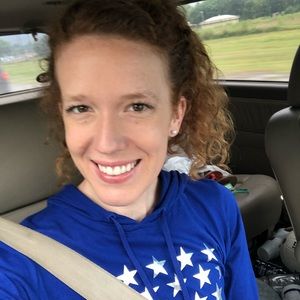 Meet your Posher, Cassandra